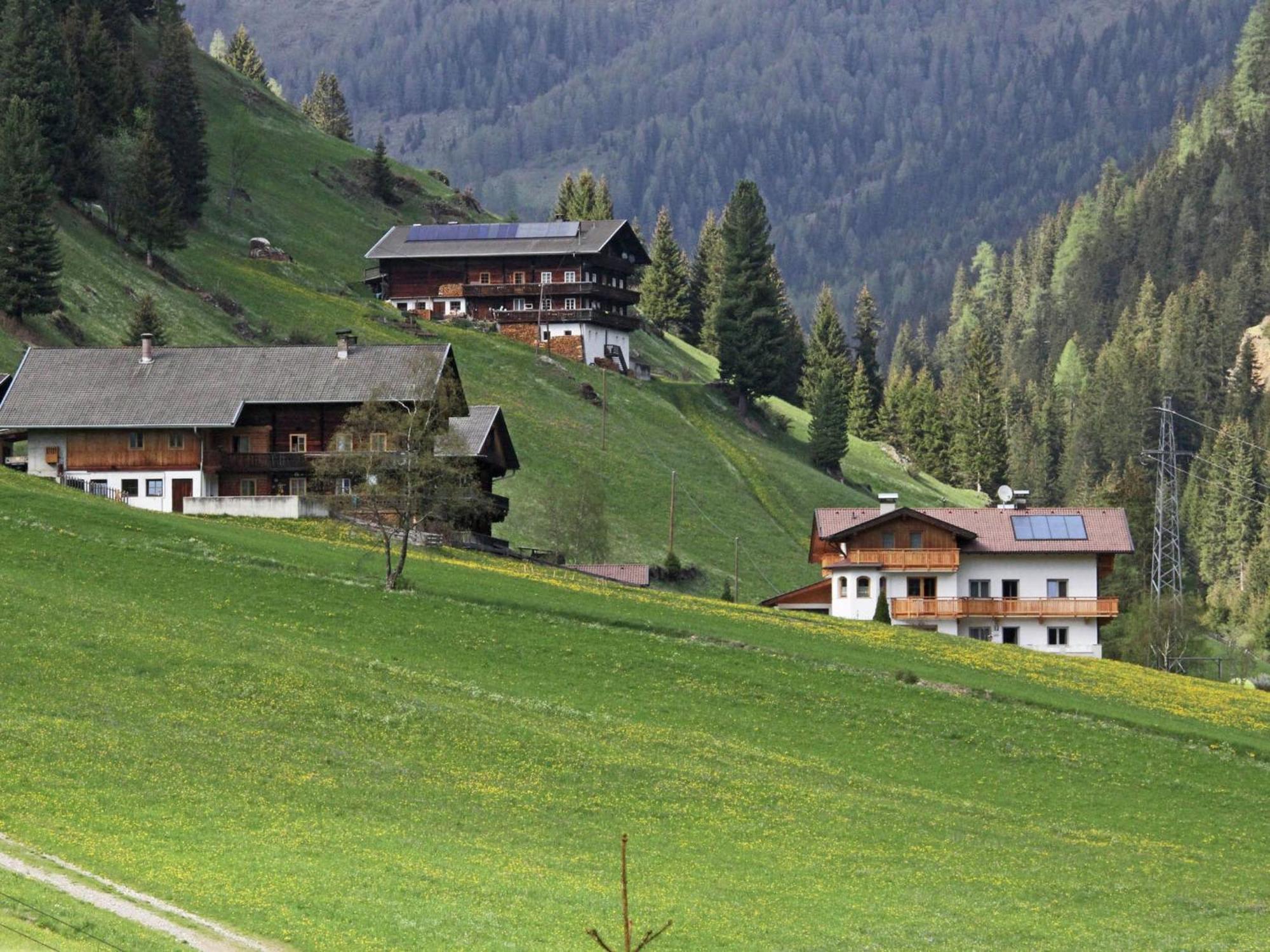 Home With A Wooden Decor And Full Of Atmosphere Ausservillgraten Exterior photo